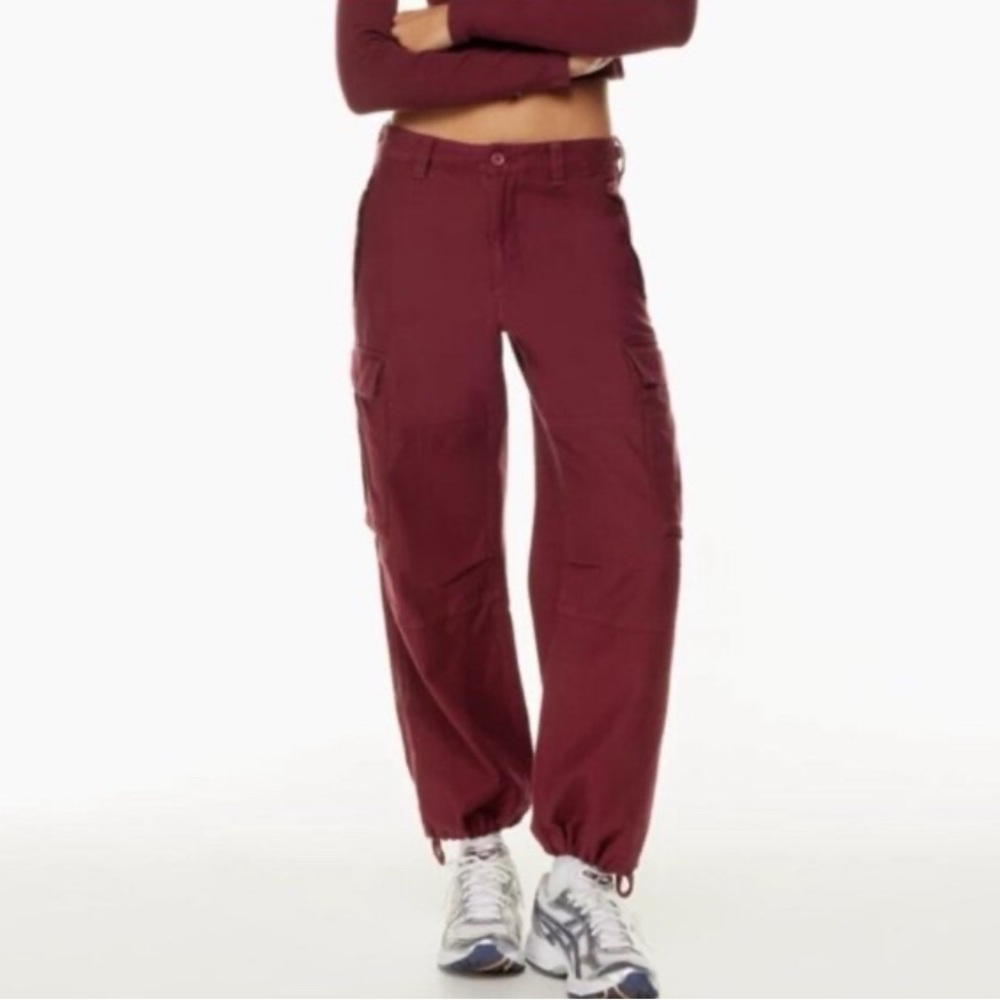 Artiza TNA cargo size 10 burgundy pants high rise ankle joggers cotton maroon